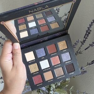 Nabla Dreamy 2 The Mystic Eyeshadow Palette